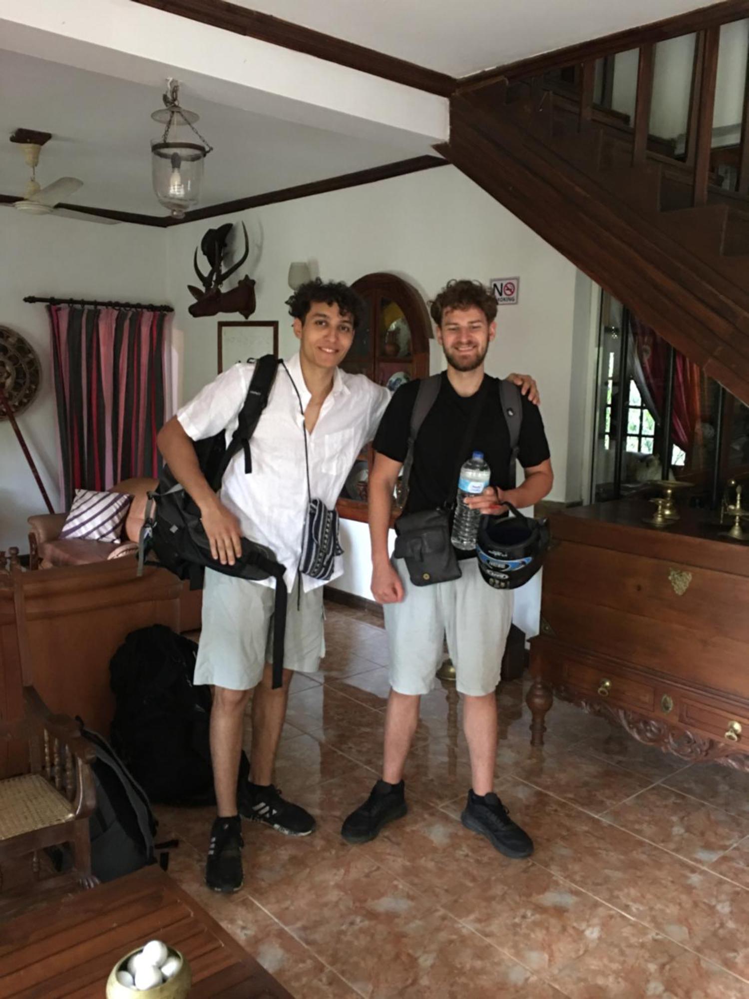 Villa25 Homestay Free Pick Up From The Centre Kandy Exteriör bild